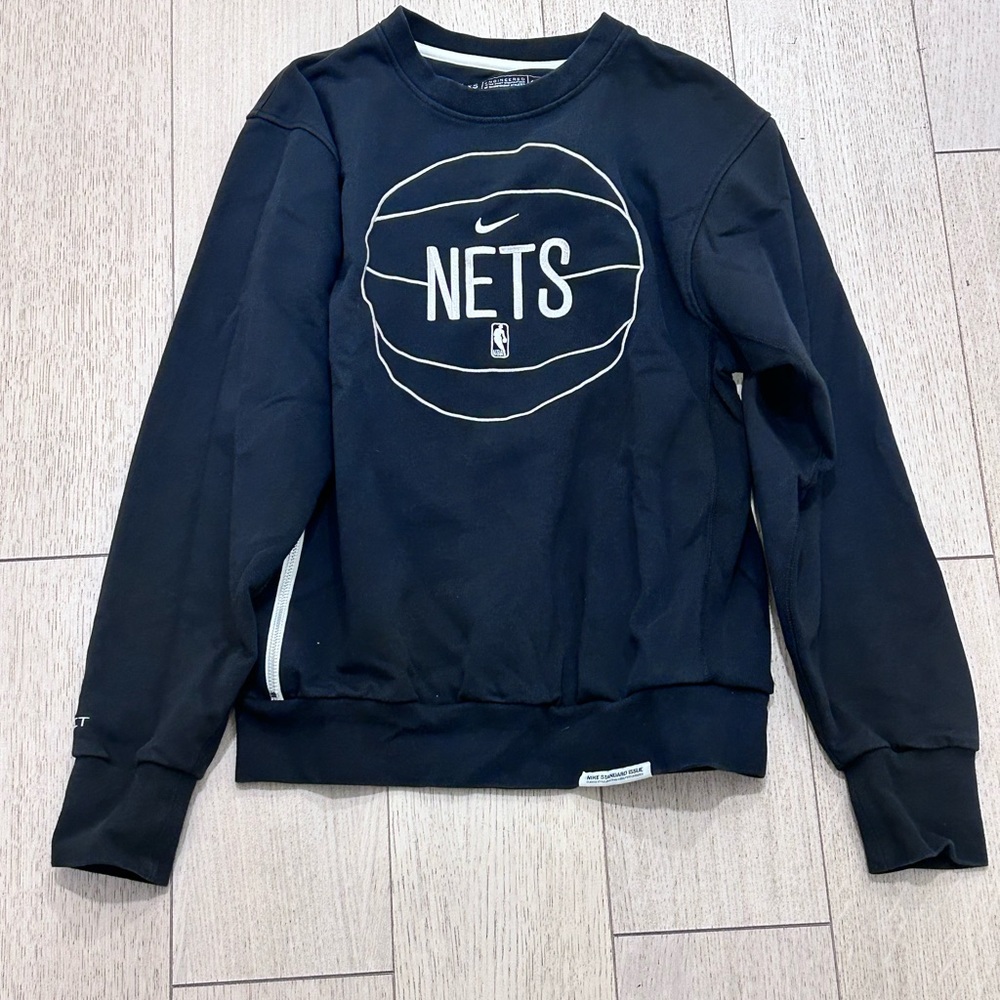 Nike Like New Men's Black Brooklyn Nets Sweater